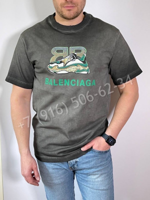 Футболка Balenciaga 15990