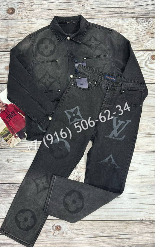 Костюм Louis Vuitton 13413 1