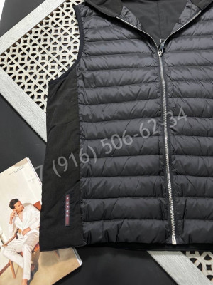 Жилетка Prada 16793