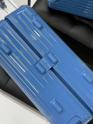 Чемодан RIMOWA 34832 2