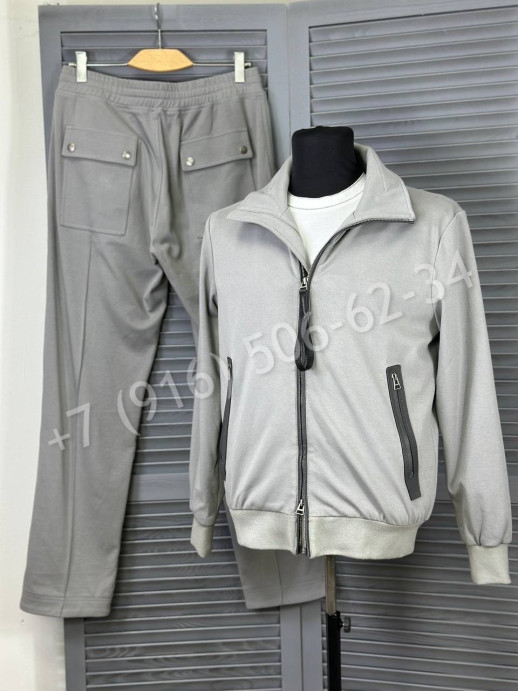 Прогулочный костюм Tom Ford 18898