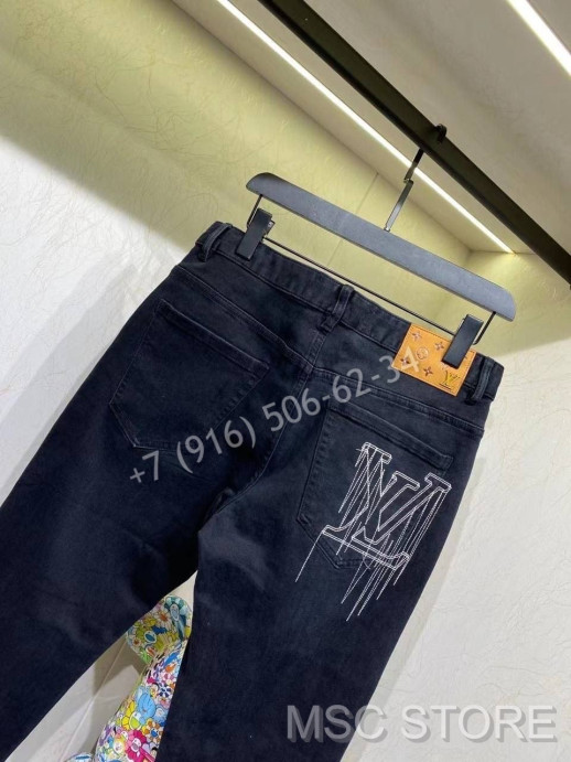 Джинсы Louis Vuitton 8953