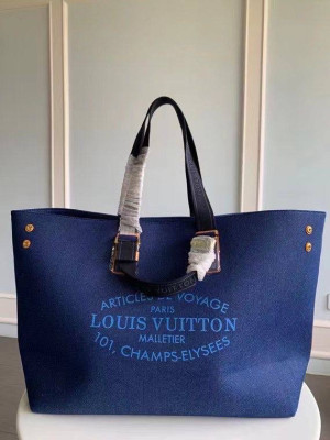 Сумка Louis Vuitton 2390