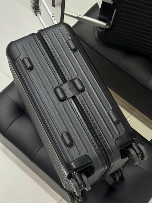 Чемодан RIMOWA 34832 3