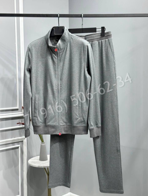 Прогулочный костюм KITON 21304