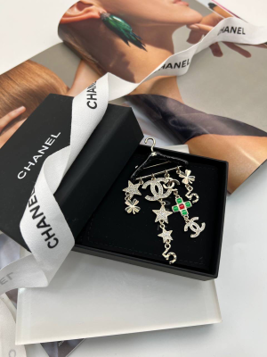 Брошь Chanel 13364
