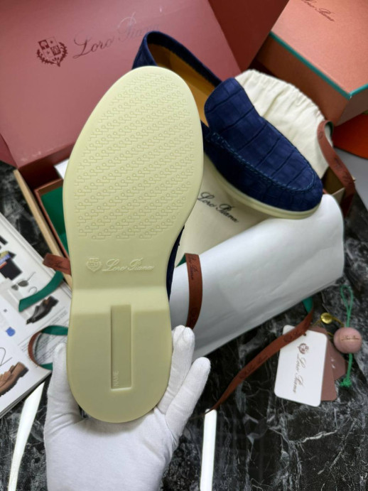 Лоферы Loro Piana с крокодилом 5999