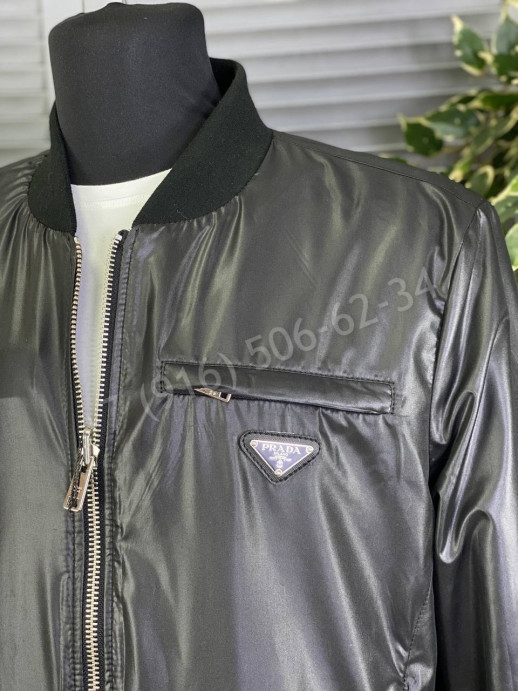 Кожаная куртка двухсторонняя Prada 13529