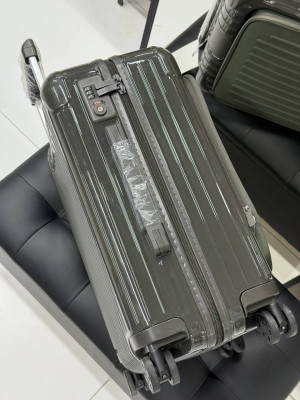 Чемодан RIMOWA 34832 4
