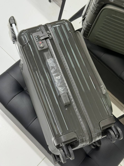 Чемодан RIMOWA 34832 4