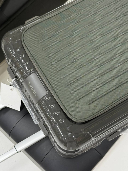 Чемодан RIMOWA 34832 4