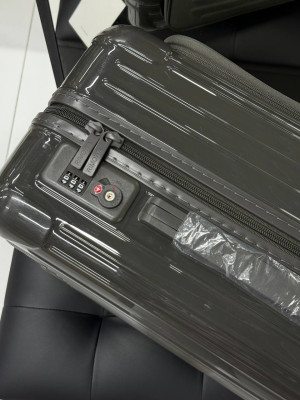 Чемодан RIMOWA 34832 4