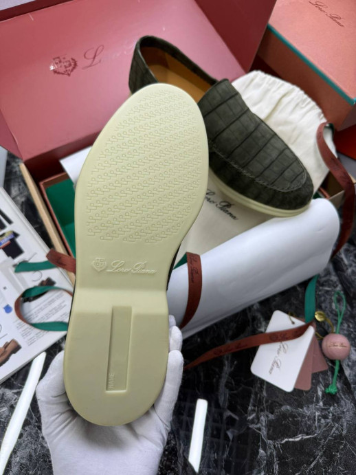 Лоферы Loro Piana с крокодилом 5999 1