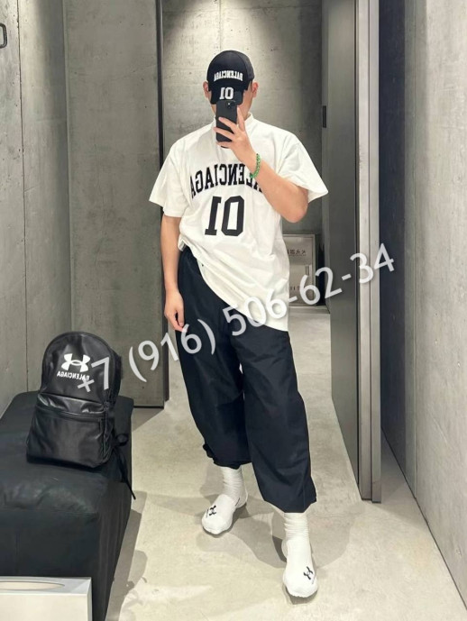 Футболка Balenciaga 16306 1