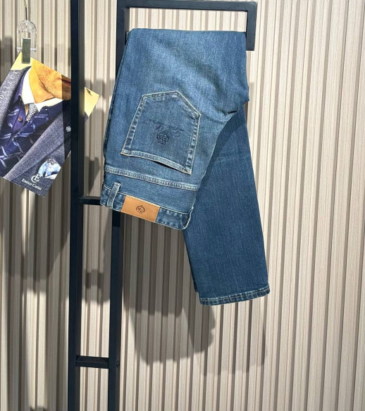 Джинсы Loro Piana 27701