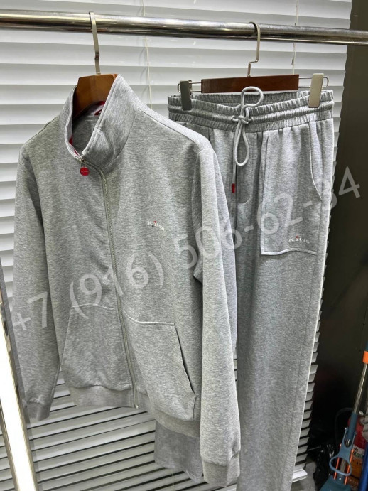 Прогулочный костюм KITON 30689