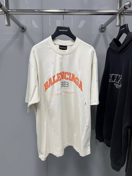 Футболка BALENCIAGA 22010