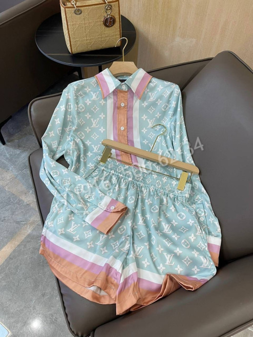 Костюм Louis Vuitton 32993