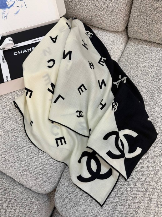Платок Chanel 36007 2