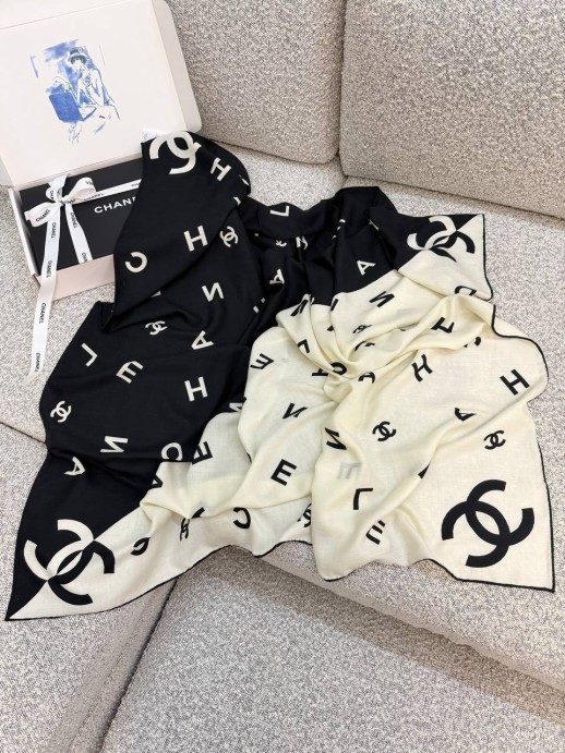 Платок Chanel 36007 2