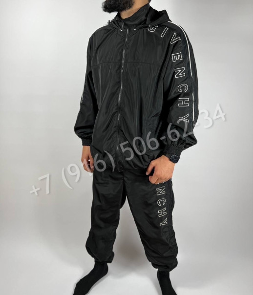 Спортивный костюм Givenchy 18805