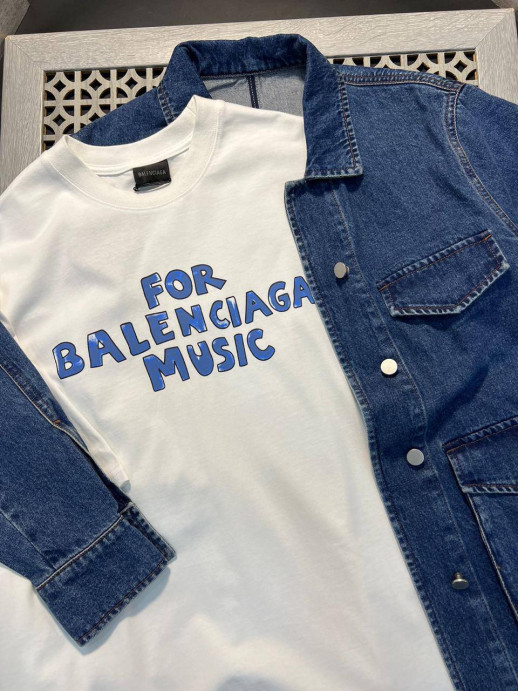 Футболка BALENCIAGA 22012