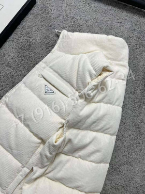 Жилетка Prada 22823