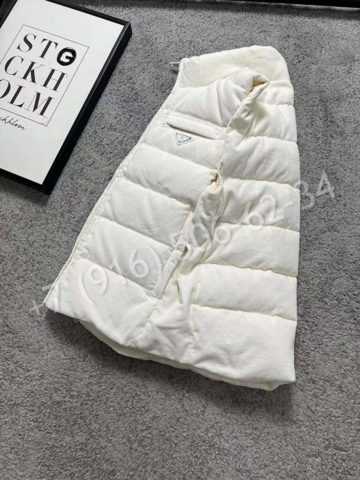 Жилетка Prada 22823