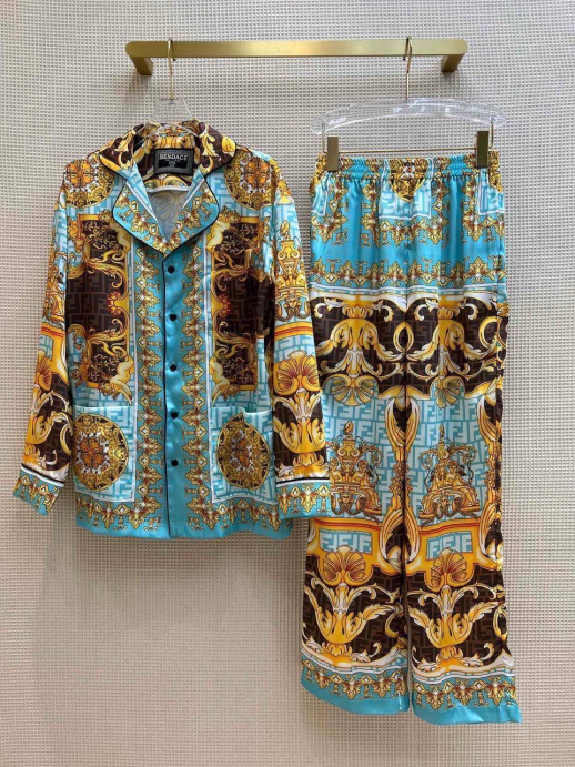 Костюм Versace 14348