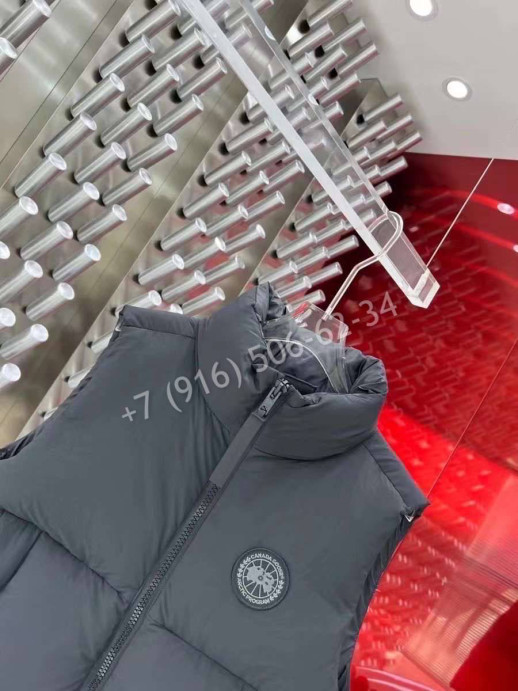 Жилетка Canada Goose 7824