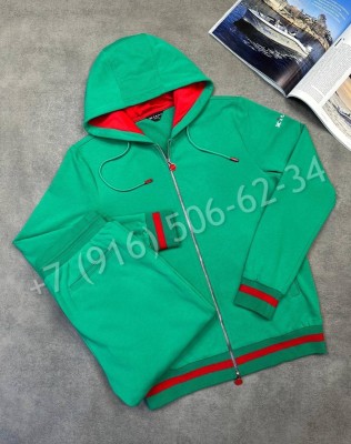 Прогулочный костюм KITON 31700