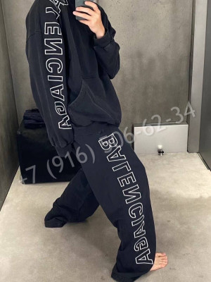 Спортивный костюм Balenciaga 21913