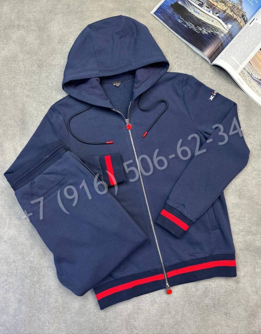 Прогулочный костюм KITON 31701