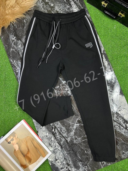 Спортивные штаны Balenciaga 18012