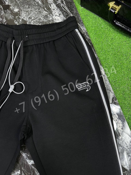 Спортивные штаны Balenciaga 18012