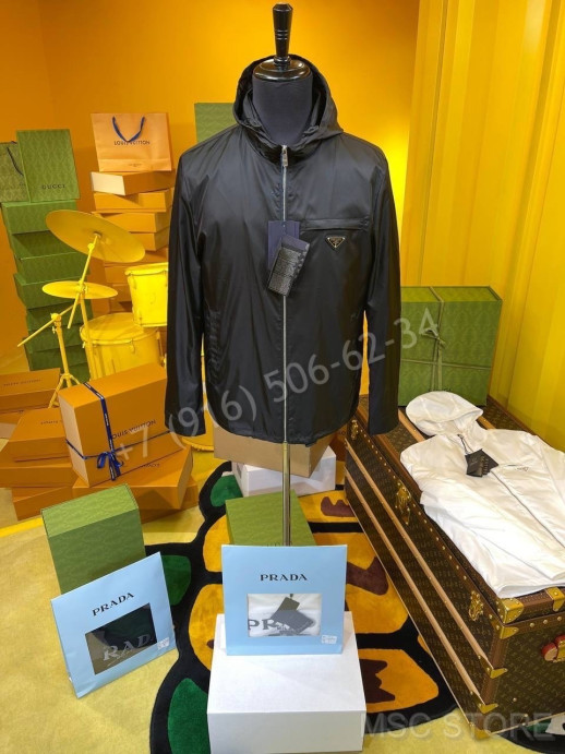 Куртка Prada 10231