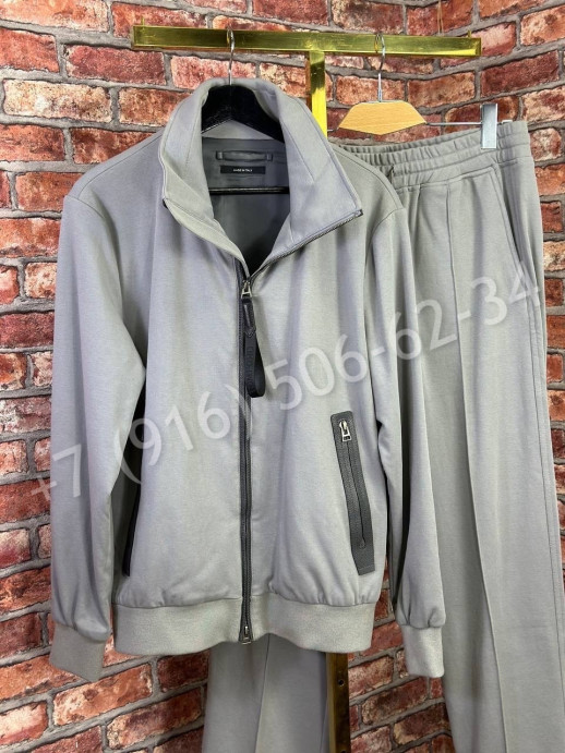 Прогулочный костюм Tom Ford 23442