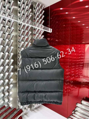 Жилетка Prada 33501 1