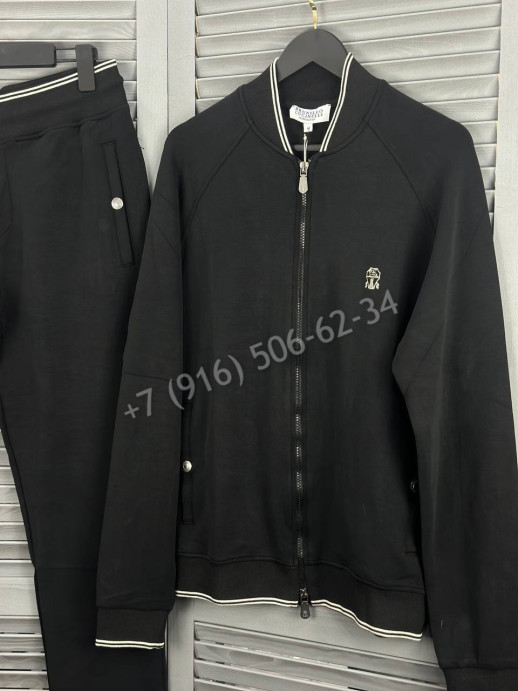 Прогулочный костюм Brunello Cucinelli 34100