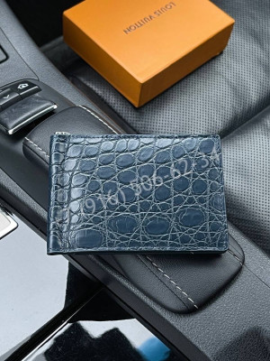 Кошелек Louis Vuitton из кожи крокодила 7479