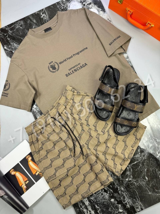 Футболка Balenciaga 25803