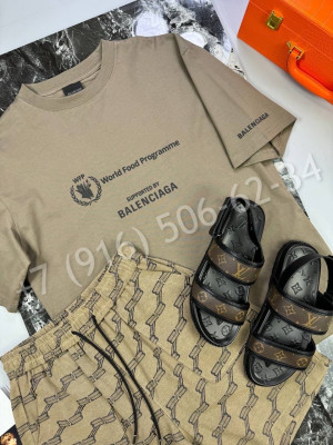 Футболка Balenciaga 25803