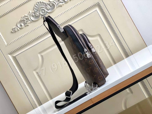 Сумка-слинг Louis Vuitton 13564