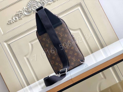 Сумка-слинг Louis Vuitton 13564