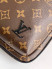 Сумка-слинг Louis Vuitton 13564