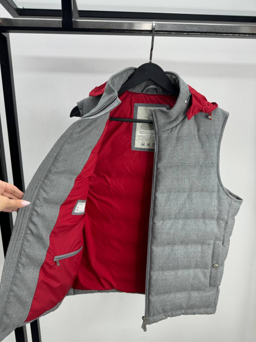 Жилетка Brunello Cucinelli наполнитель пух/перо 22866