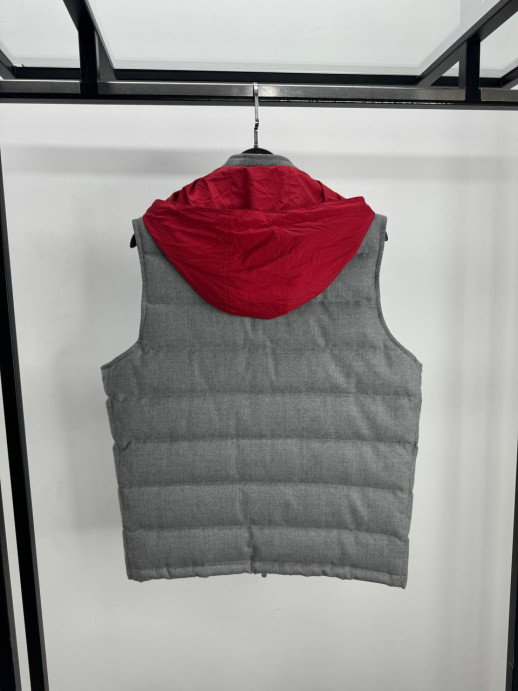 Жилетка Brunello Cucinelli наполнитель пух/перо 22866