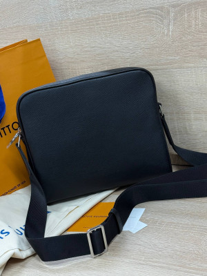 Сумка Louis Vuitton 25230 1