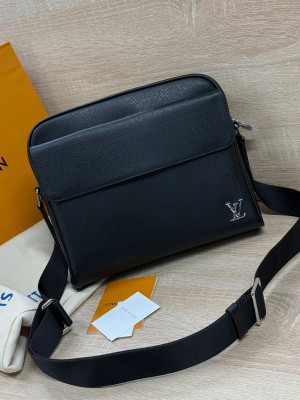 Сумка Louis Vuitton 25230 1