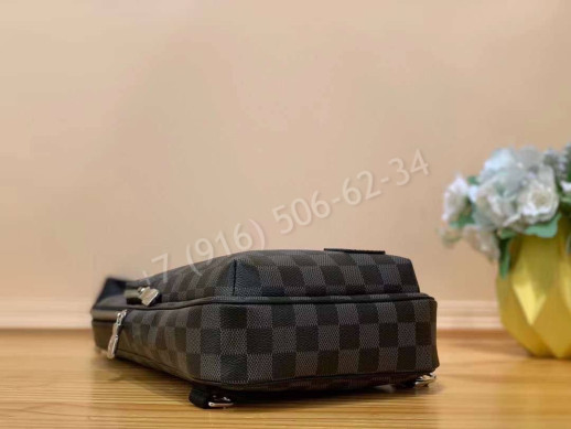 Сумка-слинг Louis Vuitton 13566